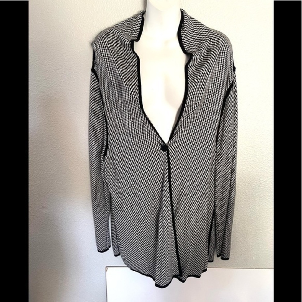 CHARTER CLUB woman’s black zig zag pattern cardigan sweater size 3X